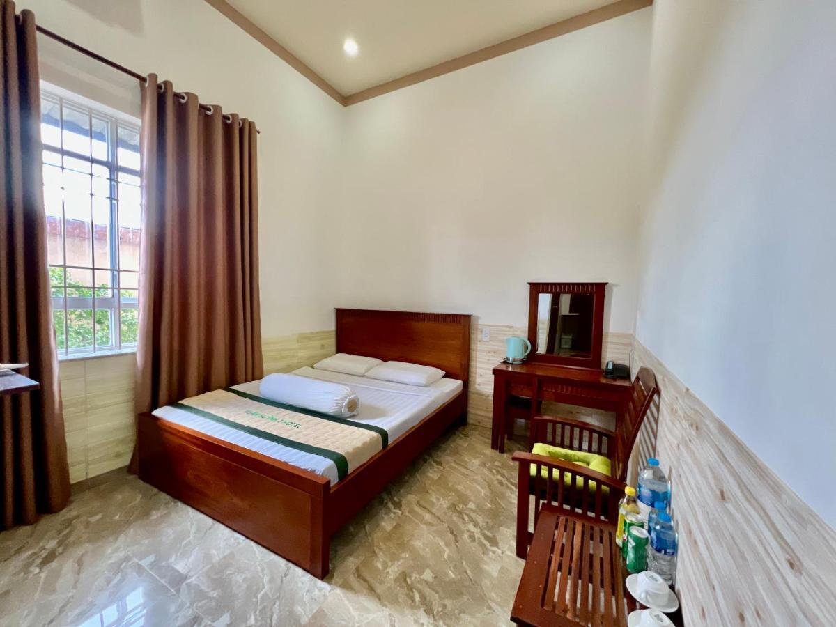 Xuan Huynh 3 Hotel Soc Trang Екстер'єр фото