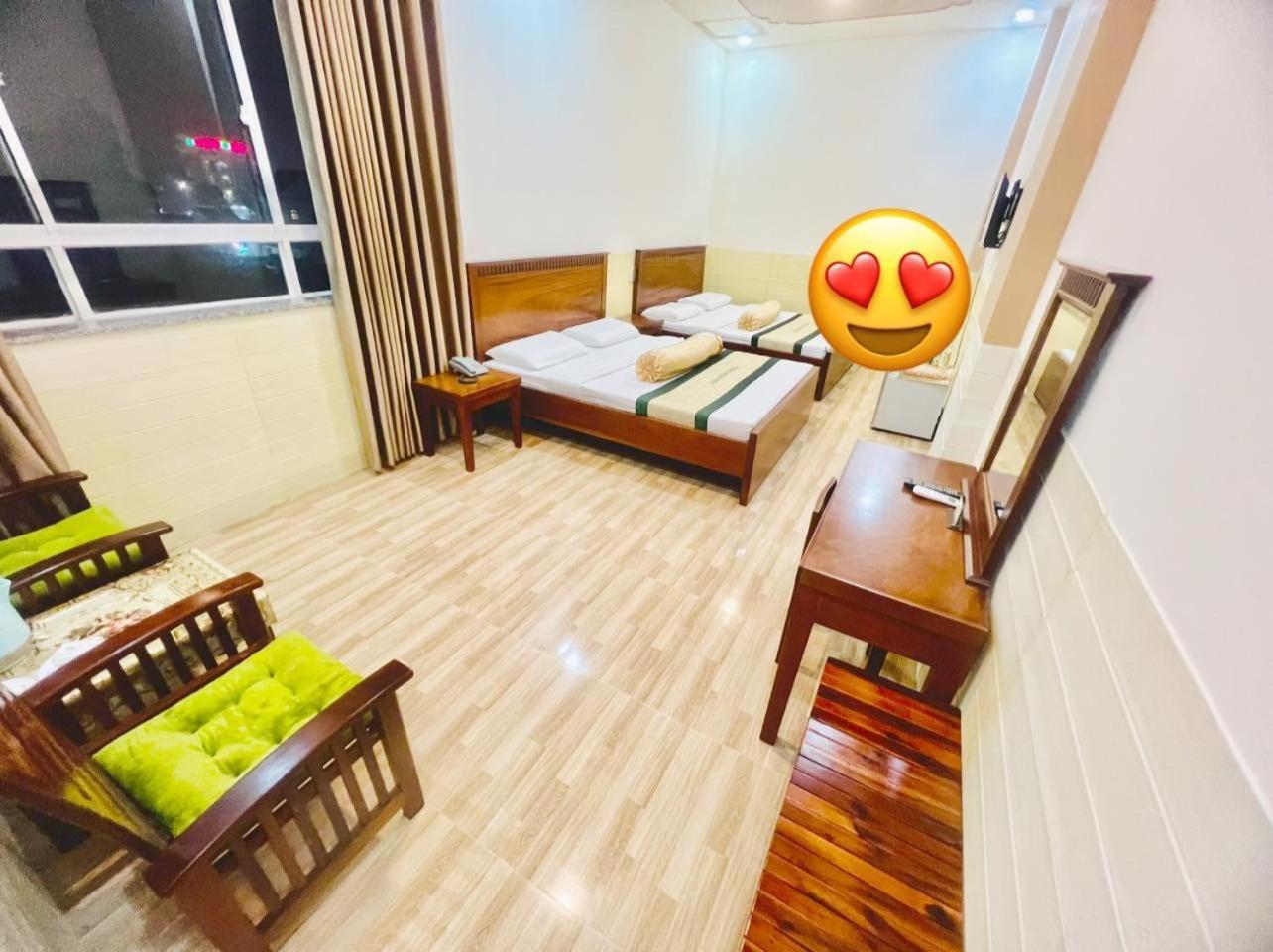 Xuan Huynh 3 Hotel Soc Trang Екстер'єр фото