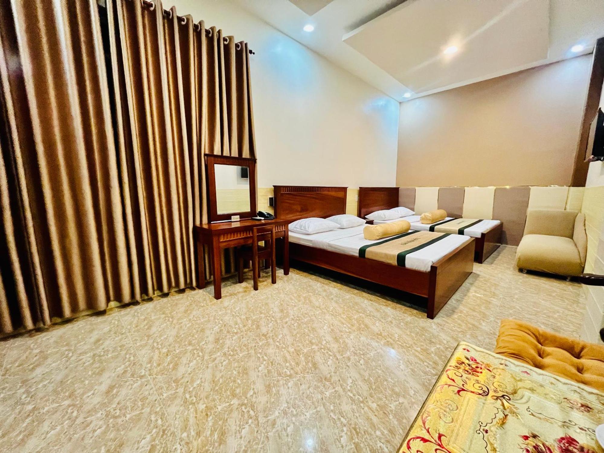 Xuan Huynh 3 Hotel Soc Trang Екстер'єр фото